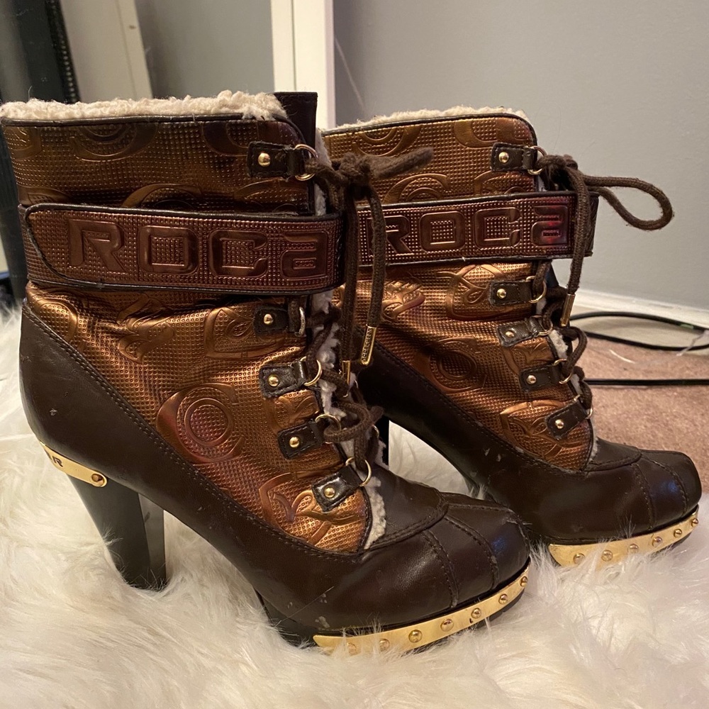 Roca heeled boots